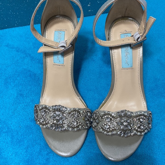Blue by Betsey Johnson Gina Dress Sandals - Picture 2 of 5